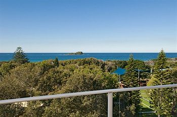 Santorini Twin Waters - Accommodation Noosa 24