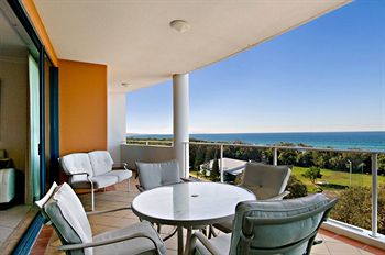 Santorini Twin Waters - Accommodation Noosa 25