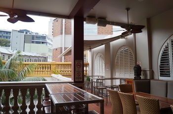 Royal Exhibition Hotel - Accommodation Noosa 7