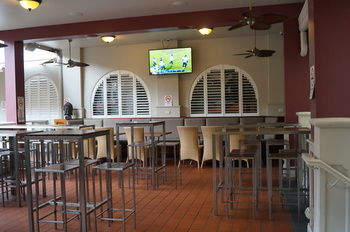Royal Exhibition Hotel - Accommodation Noosa 13