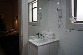 Royal Exhibition Hotel - Accommodation Noosa 33