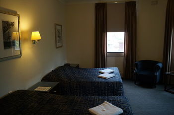 Royal Exhibition Hotel - Accommodation Noosa 37