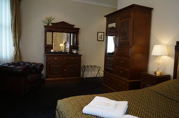 Royal Exhibition Hotel - Accommodation Noosa 42