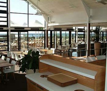 Caves Beachside Hotel - Accommodation Noosa 11