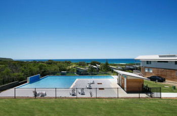 Caves Beachside Hotel - Accommodation Noosa 53
