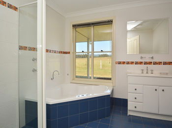 Madigan Wine Country Cottages - Accommodation Noosa 26