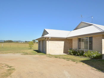 Madigan Wine Country Cottages - Accommodation Noosa 35