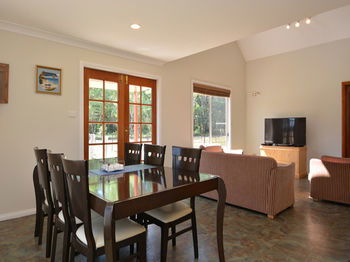 Madigan Wine Country Cottages - Accommodation Noosa 41
