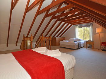 Madigan Wine Country Cottages - Accommodation Noosa 50