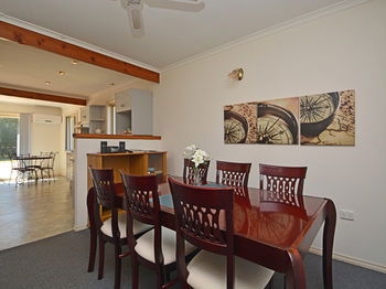 Madigan Wine Country Cottages - Accommodation Noosa 65
