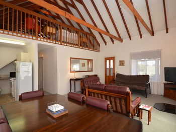 Madigan Wine Country Cottages - Accommodation Noosa 80