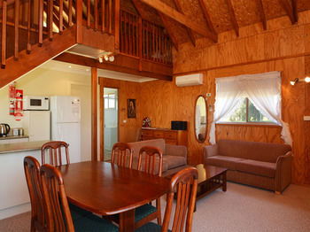 Madigan Wine Country Cottages - Accommodation Noosa 81
