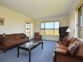 Madigan Wine Country Cottages - Accommodation Noosa 86