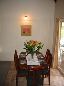 Madigan Wine Country Cottages - Accommodation Noosa 14