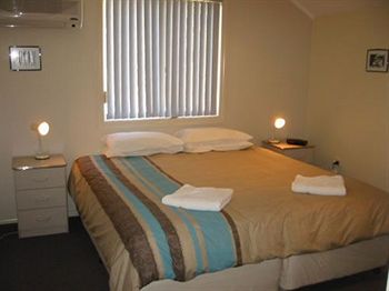 Madigan Wine Country Cottages - Accommodation Noosa 16