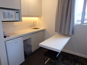 City Limits Hotel - Accommodation Noosa 2