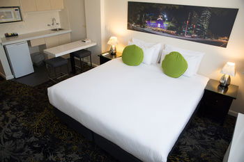 City Limits Hotel - Accommodation Noosa 19
