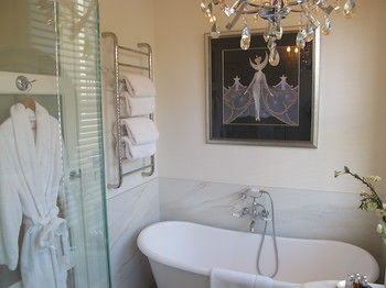 Andre's Mews Luxury Serviced Apartments - Accommodation Noosa 17