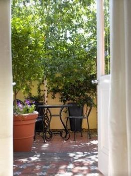 Andre's Mews Luxury Serviced Apartments - Accommodation Noosa 53