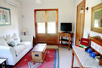 Carriages Boutique Hotel - Accommodation Noosa 9