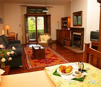 Carriages Boutique Hotel - Accommodation Noosa 2