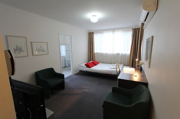 Drummond Apartments Services - Accommodation Noosa 4