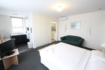 Drummond Apartments Services - Accommodation Noosa 15