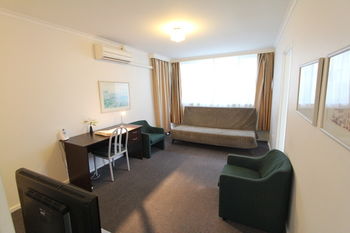 Drummond Apartments Services - Accommodation Noosa 18