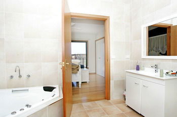 Lavender House B&B - Accommodation Noosa 7