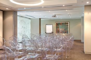 Art Series - The Olsen - Accommodation Noosa 25