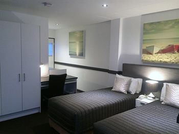 Morgans Boutique Hotel - Accommodation Noosa 1