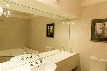 The Loft In The Mill Boutique Accommodation - Accommodation Noosa 4