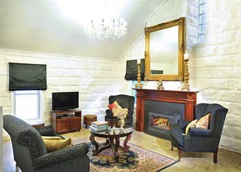 The Loft In The Mill Boutique Accommodation - Accommodation Noosa 16