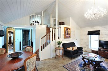 The Loft In The Mill Boutique Accommodation - Accommodation Noosa 26