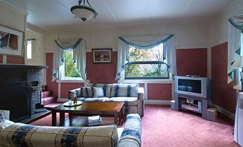 Cottages At Monreale - Accommodation Noosa 2