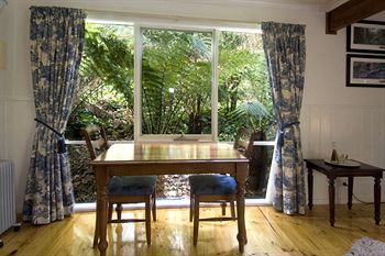 Cottages At Monreale - Accommodation Noosa 28