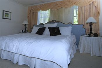 Cottages At Monreale - Accommodation Noosa 30