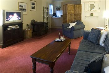 Cottages At Monreale - Accommodation Noosa 33