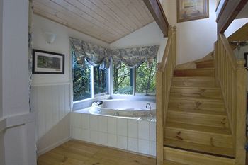 Cottages At Monreale - Accommodation Noosa 48