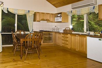 Cottages At Monreale - Accommodation Noosa 49