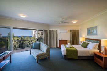 Coolum Seaside - Accommodation Noosa 9