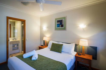 Coolum Seaside - Accommodation Noosa 27