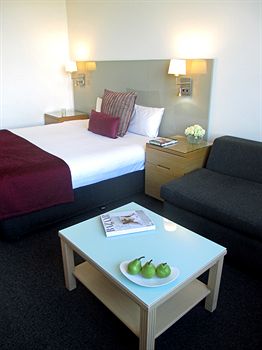 Mercure Melbourne Albert Park - Accommodation Noosa 0