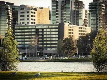 Mercure Melbourne Albert Park - Accommodation Noosa 66