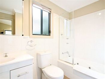 Gateway Lifestyle The Pines - Accommodation Noosa 3