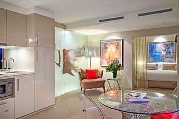 Art Series-The Blackman - Accommodation Noosa 14