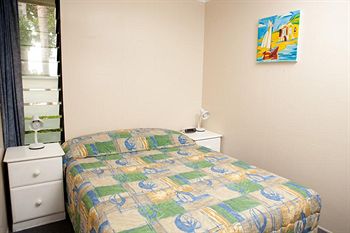 Maroochy River Resort & Bungalows - Accommodation Noosa 0