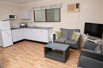 Maroochy River Resort & Bungalows - Accommodation Noosa 3