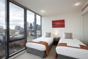 Melbourne Short Stay Apartments On Whiteman - Accommodation Noosa 2