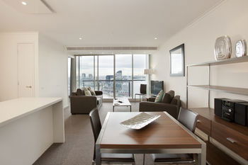 Melbourne Short Stay Apartments On Whiteman - Accommodation Noosa 7